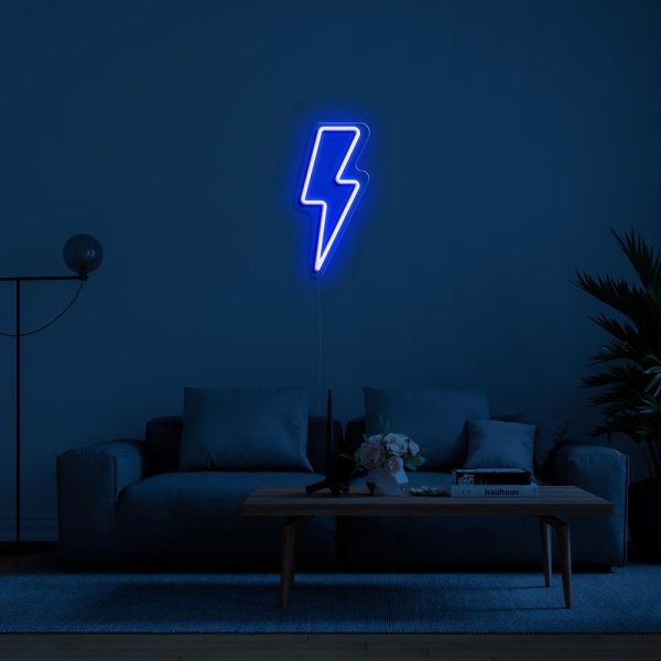 Lightningstrike-Nighttime-Blue_1000x